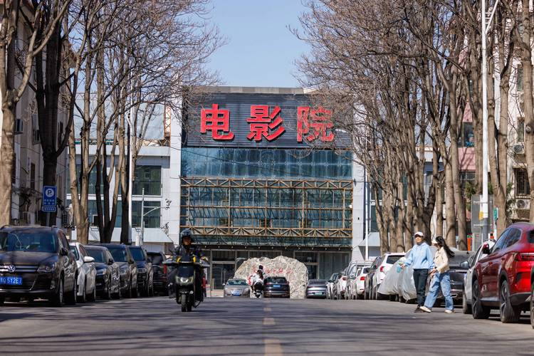 勾引邻居h小说的相关介绍