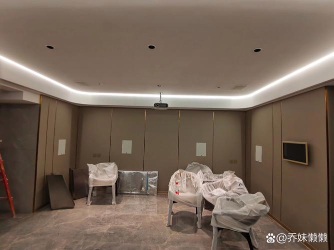 欧美男女激情大尺度的相关介绍