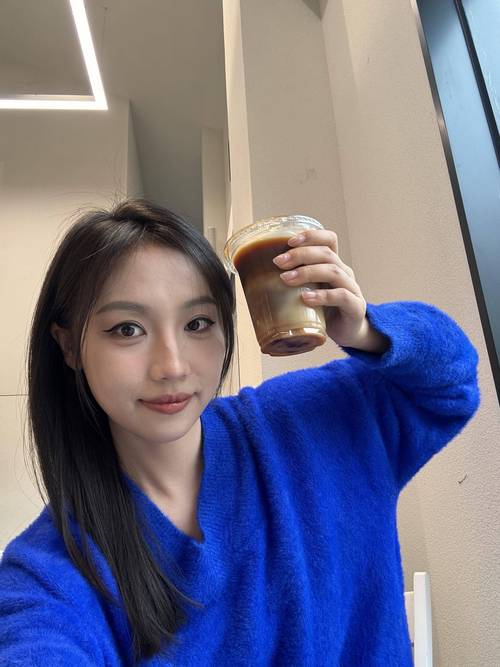 欧美美臀在线一区二区的相关介绍