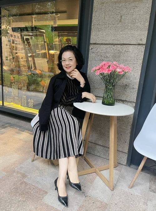 中出少妇熟女的相关介绍