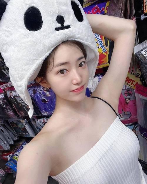 啪啪啪老师污免费的相关介绍