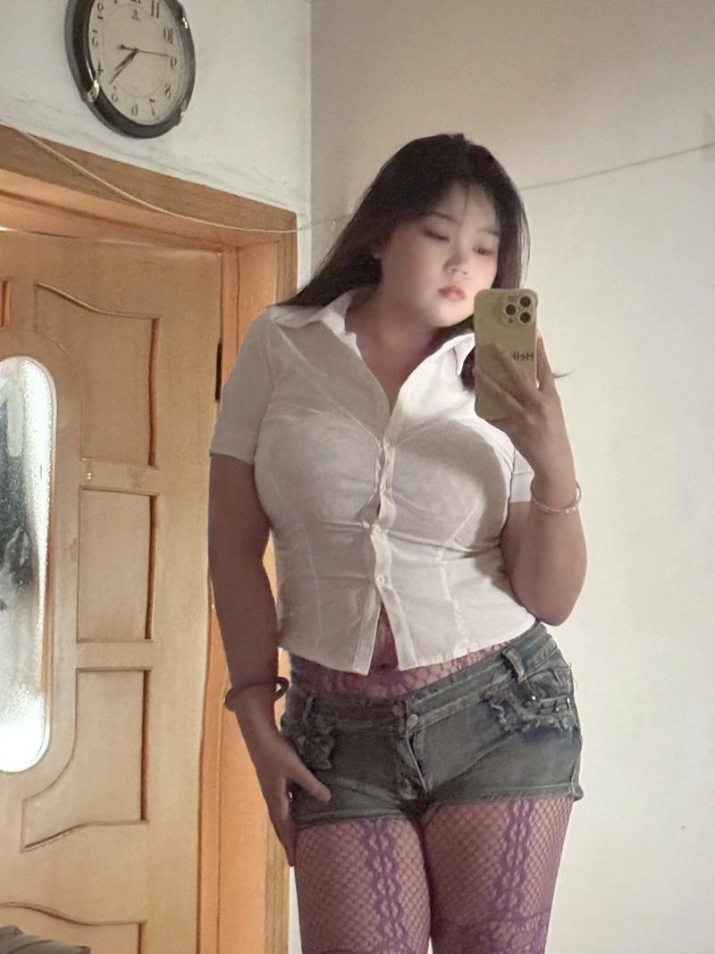 女老师操家长的逼的相关介绍