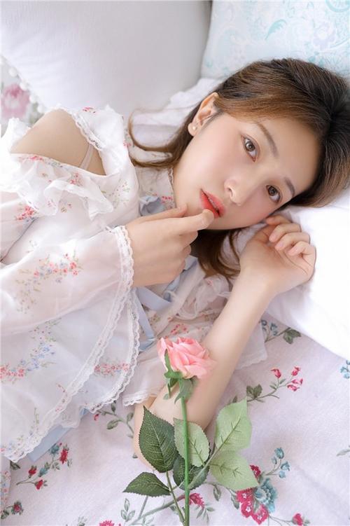 操美女操哭视频的相关介绍