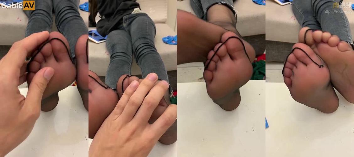 美女脱18以下禁止看尿口视频的相关介绍