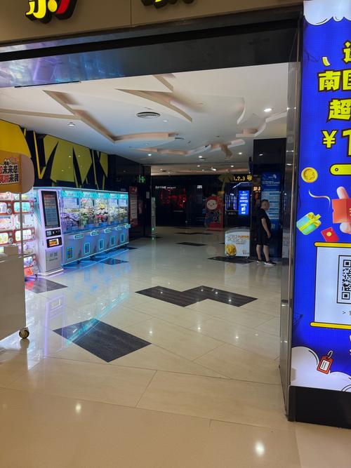 一边舔一边摸的相关介绍