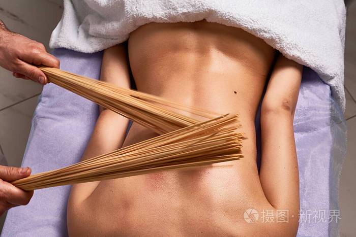 日本裸体按摩4-2全攻略：体验流程、注意事项与专业技师推荐指南