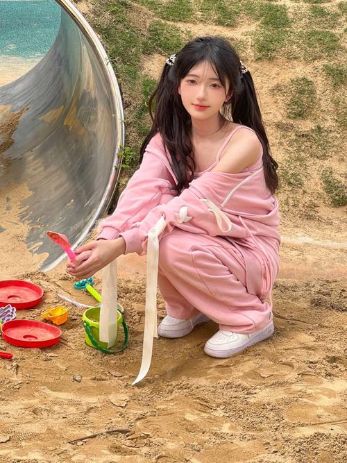 91人妻干逼的相关介绍