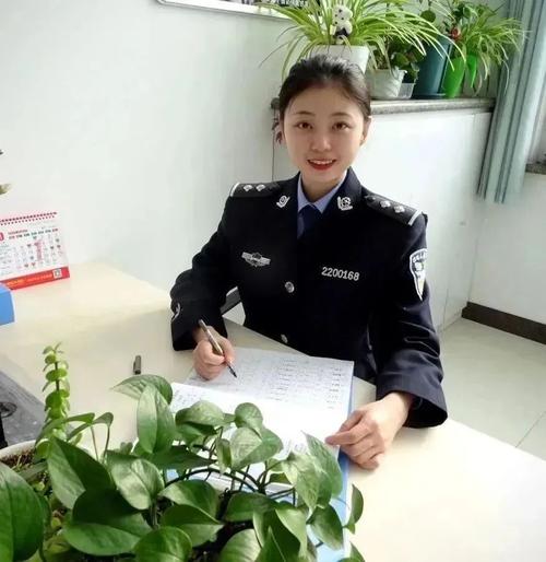 青苹果影院yy4100免费的相关介绍