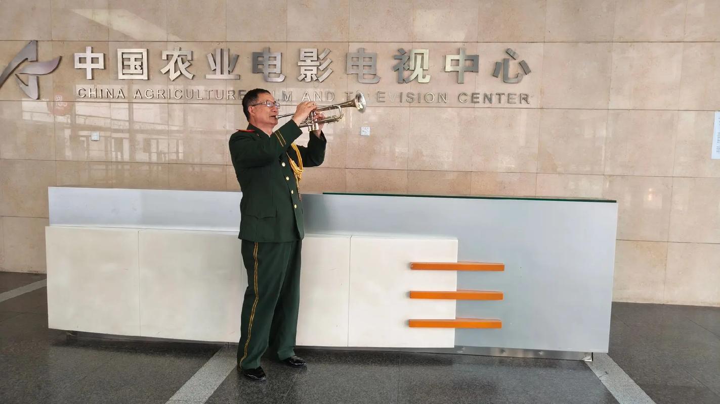 性感人妻饥渴的相关介绍