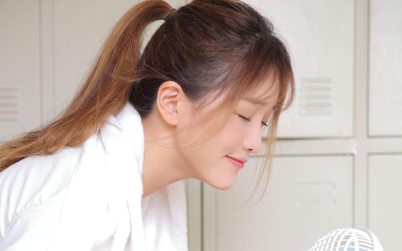 丝袜av日韩av的相关介绍